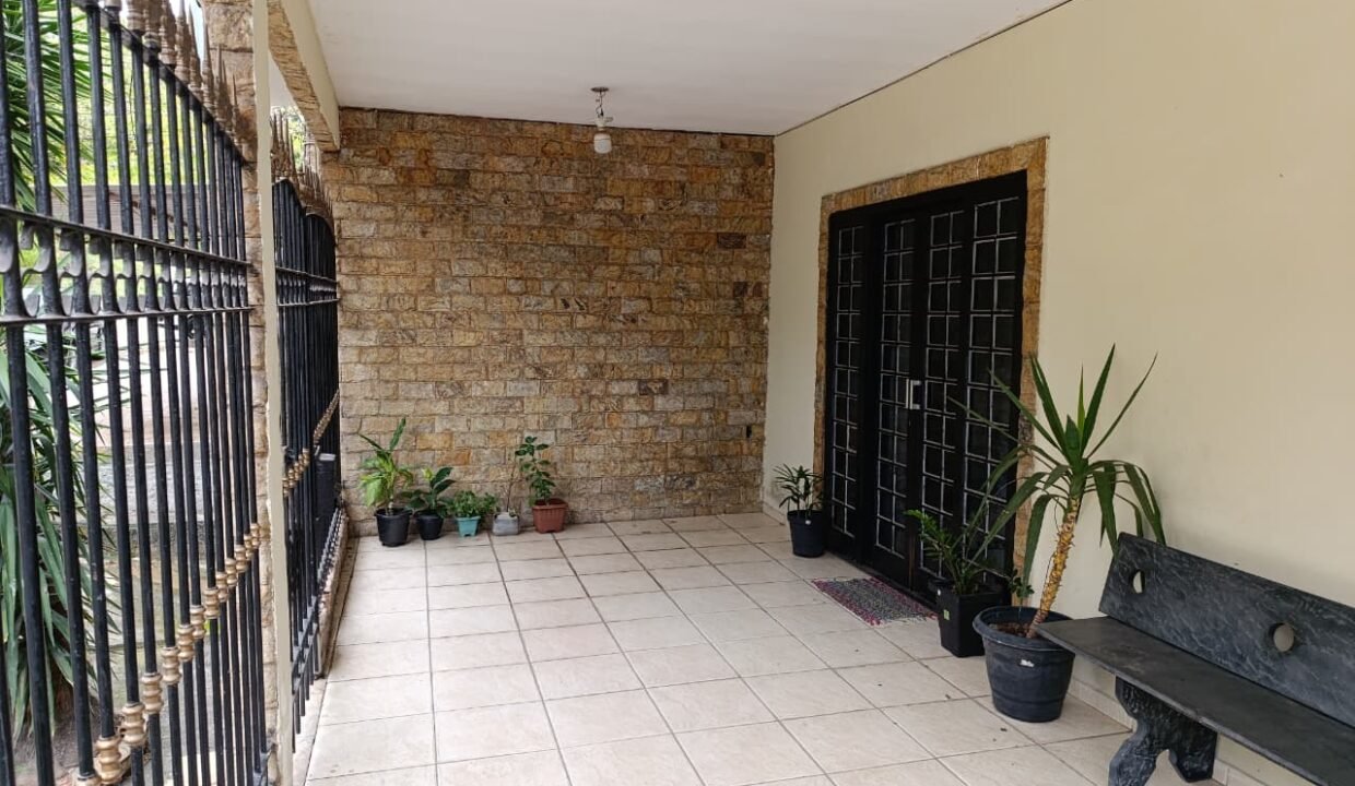 WhatsApp Image 2025-11-14 at 09.41.18