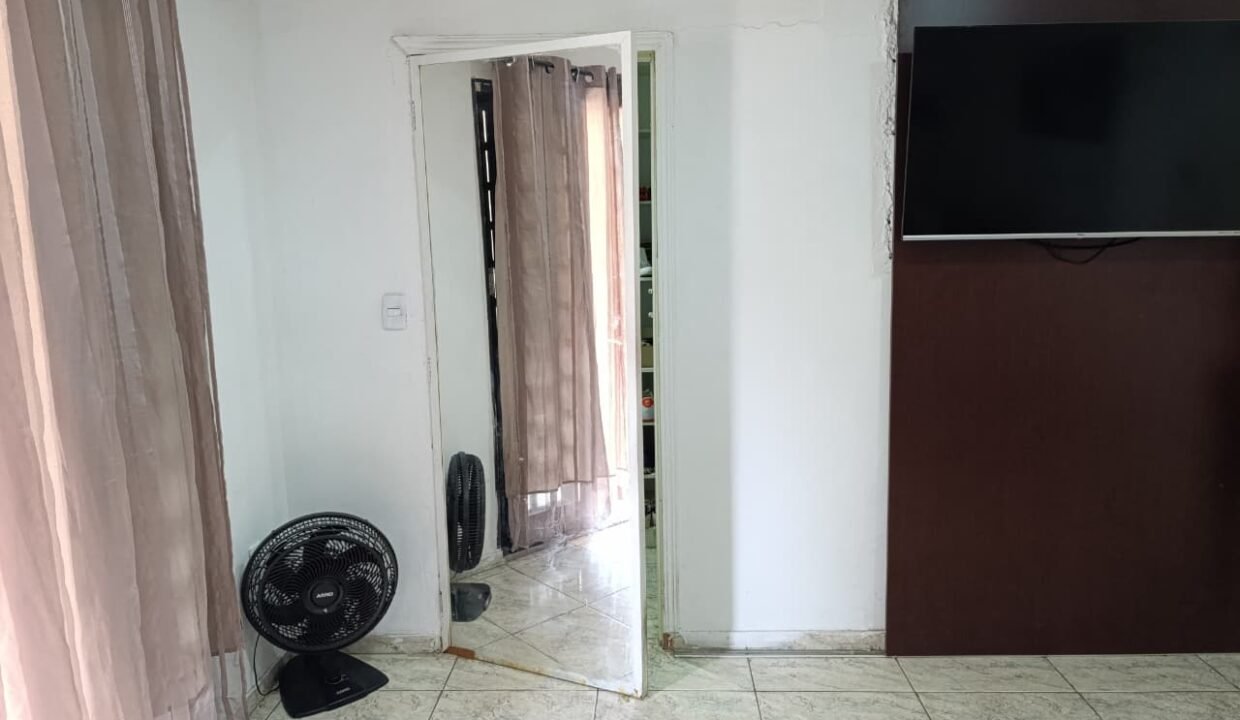 WhatsApp Image 2025-11-14 at 09.41.20