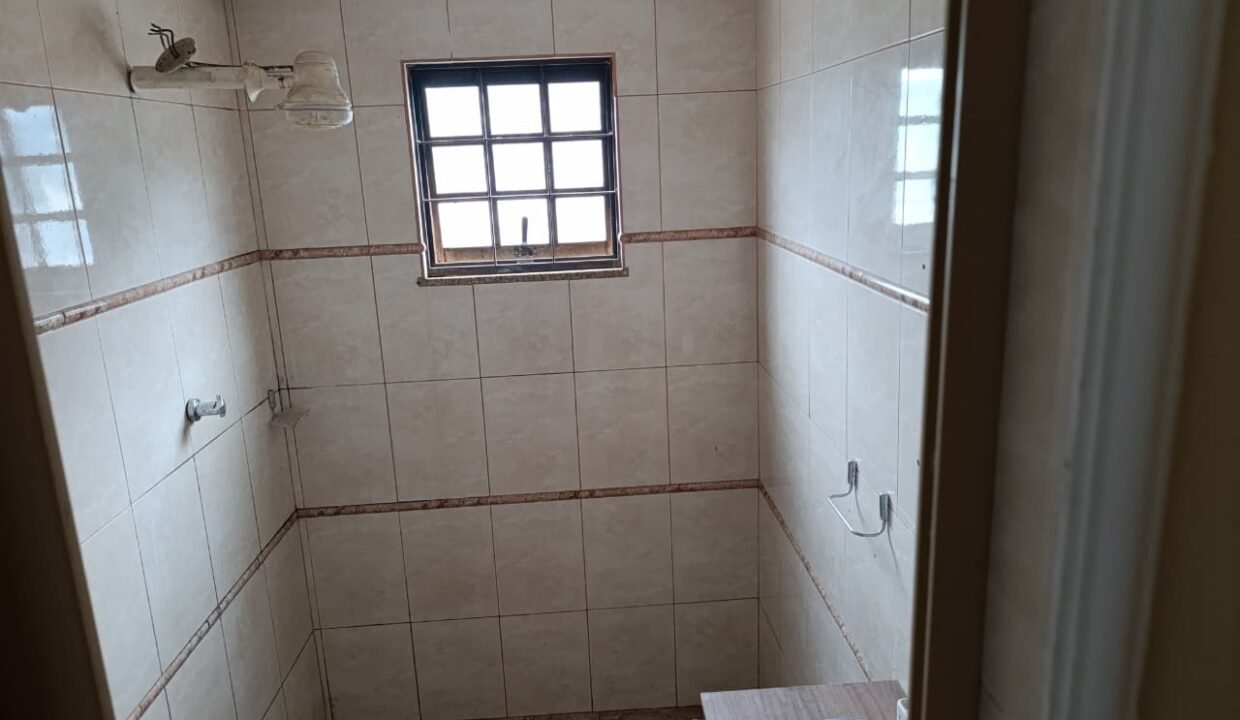 WhatsApp Image 2025-11-14 at 09.41.22